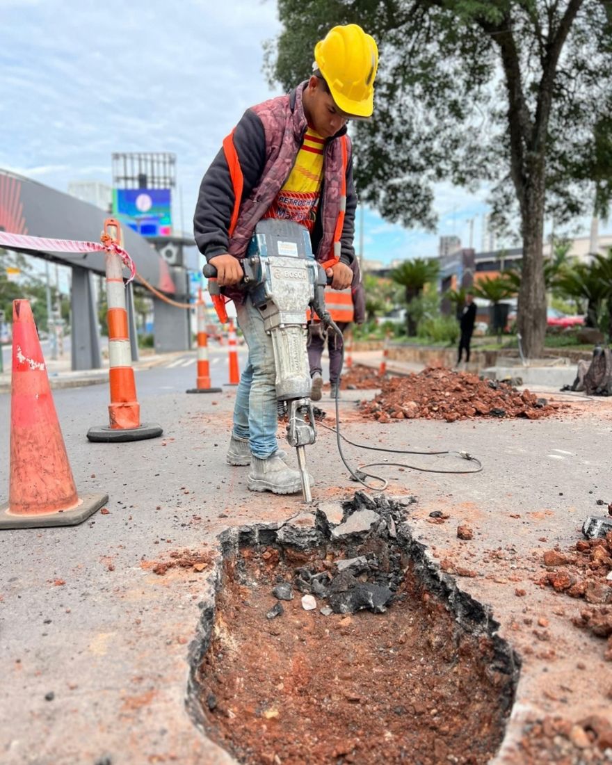 Ingenieros de MCI en obra
